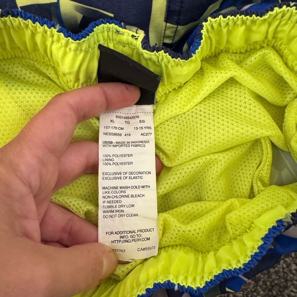 Boy’s youth sized Nike lined swim trunks shorts navy/royal/lime Size XL - Picture 4 of 4